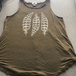 Cute flowered silky shirt army green!! Size M